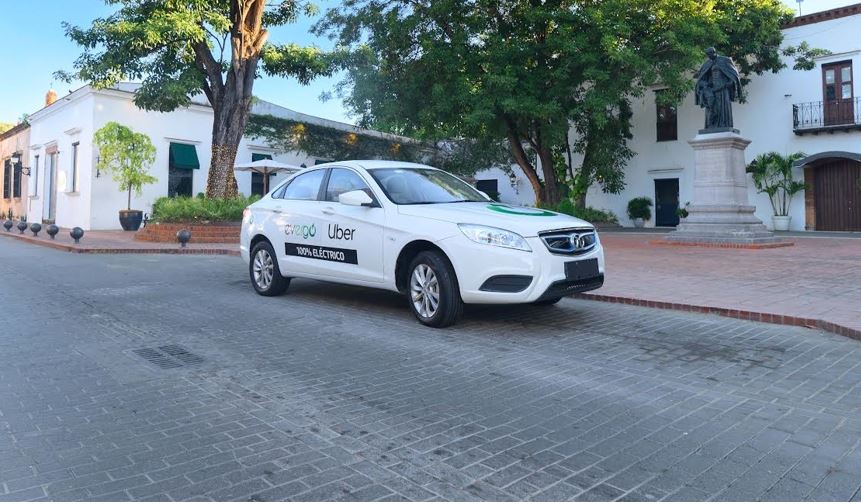 Evergo pone a disposición de los socios conductores de Uber 20 vehículos eléctricos